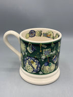 1/2 Pint Mug Green Christmas Dresser