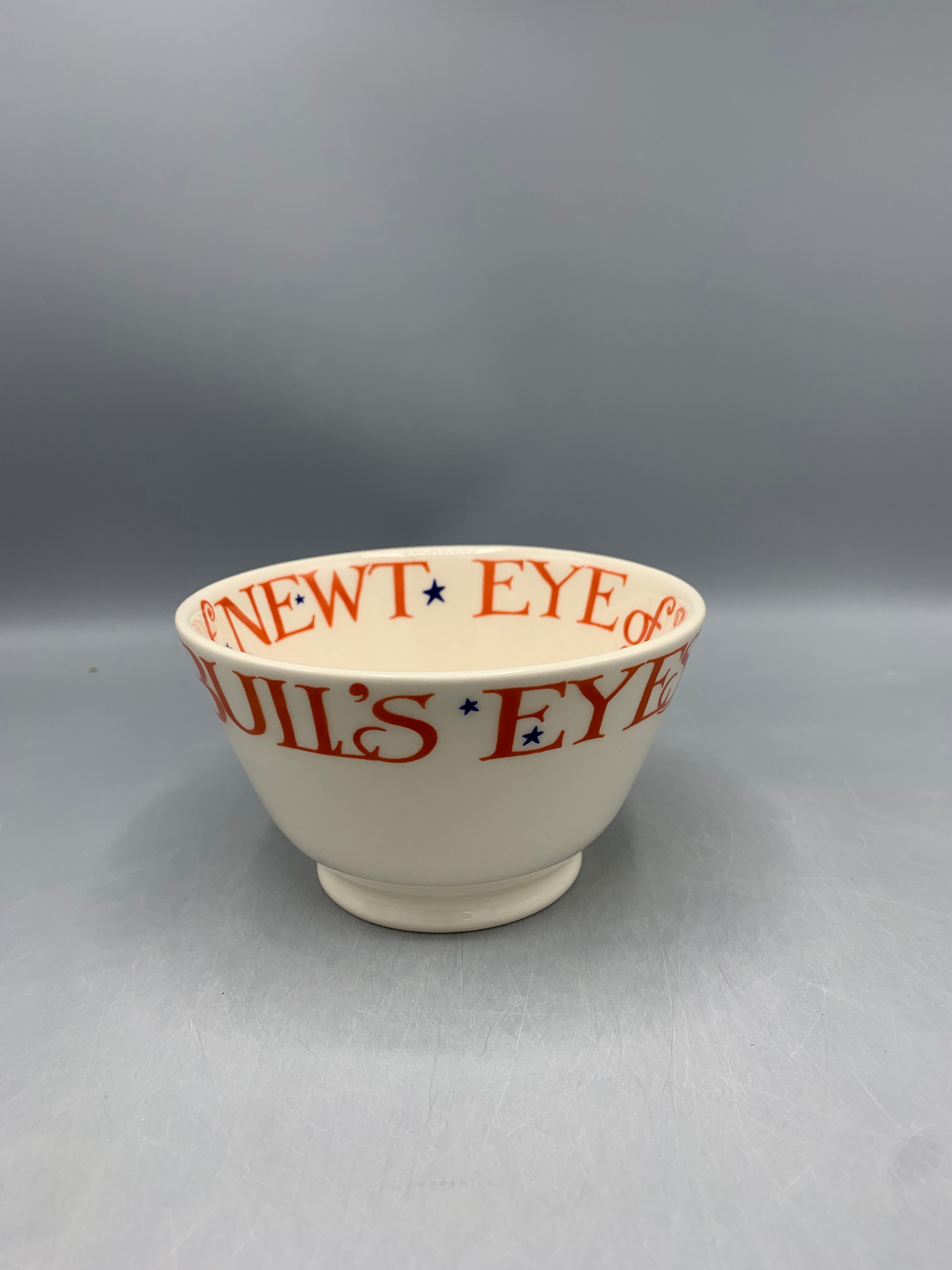 Small Old Bowl Halloween Toast B Keus