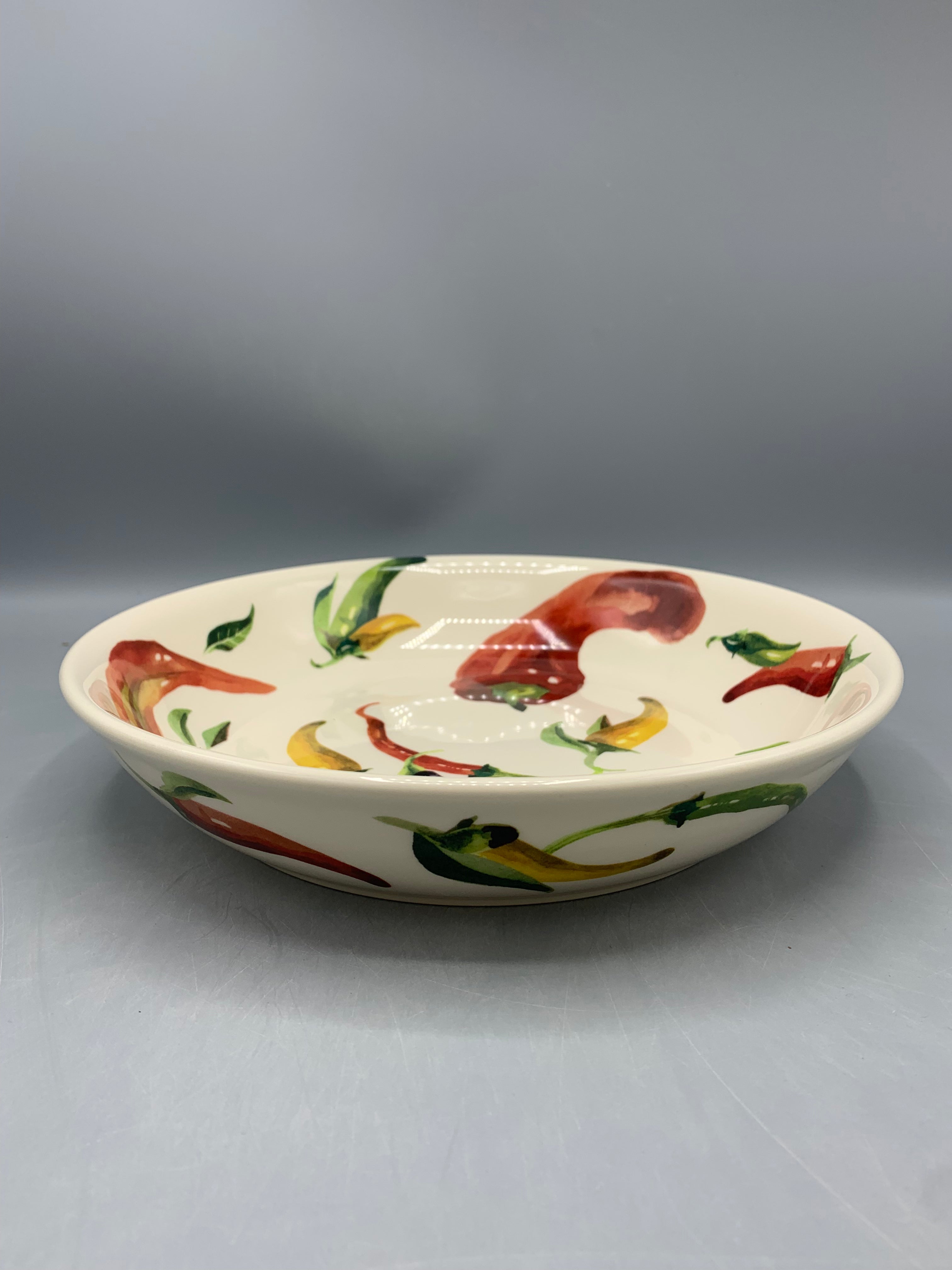 Medium Pasta Bowl Chillies