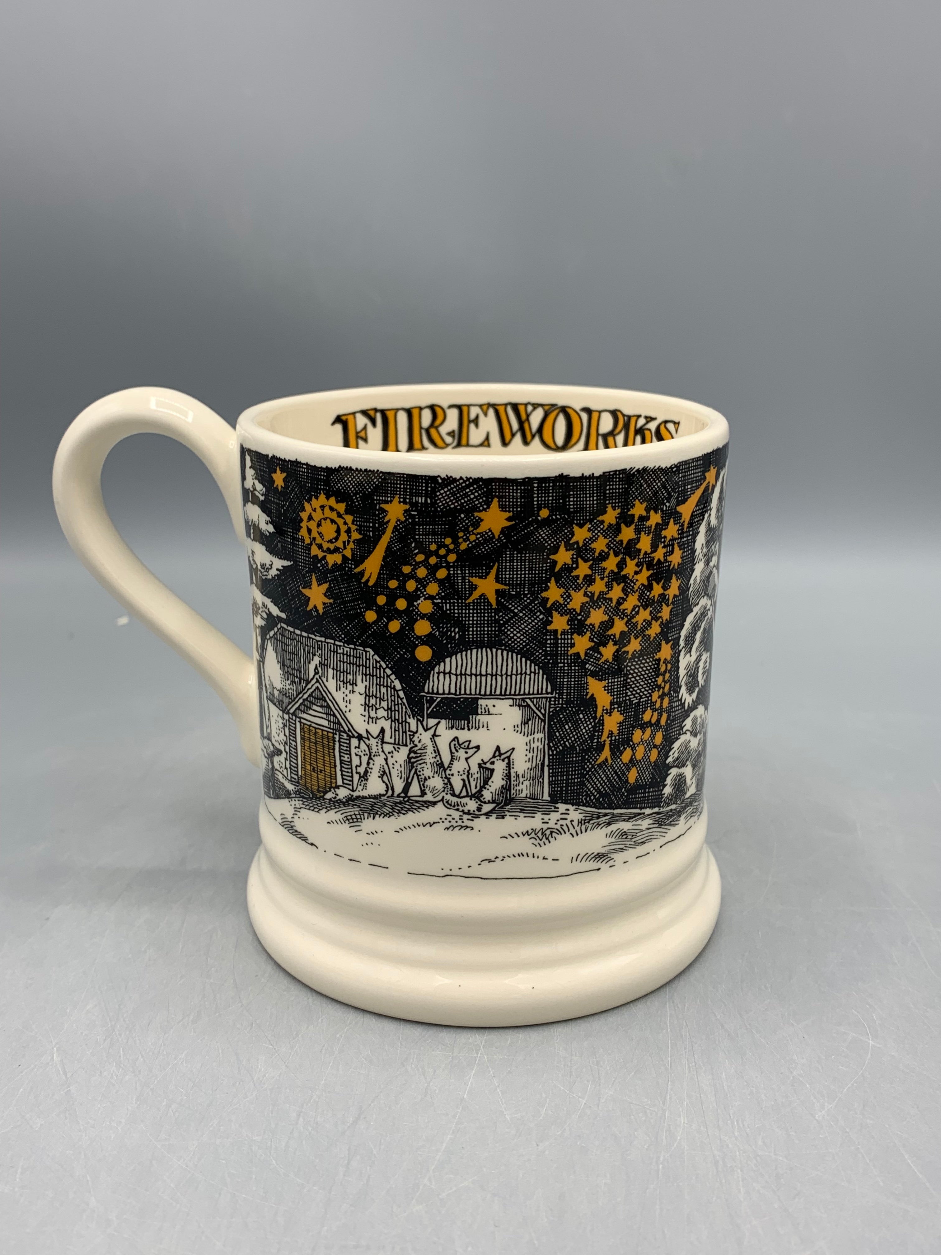 1/2 Pint Mug Village Fireworks B Keus